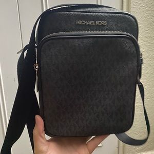 Michael Kors Jet Set Travel Bag (Medium)